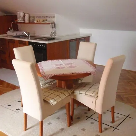 Modernes Mit Panoramablick Zum Meer Und Ortsmitte - B58604 Apartamento Novi Vinodolski